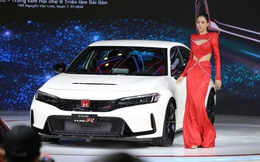 Ra mắt Honda Civic Type R 2023 tại Việt Nam: Xe thể thao kén người 'chơi', giao xe năm sau