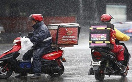 Tỷ phú giả làm nhân viên giao hàng suốt 7 năm, đều đặn dậy từ 4 giờ sáng