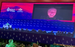 Ông Musk mặt đỏ rực trong bóng tối nói về người ngoài hành tinh tại G20