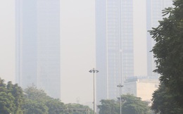 Hà Nội: Sương mù dày đặc, ô nhiễm không khí ở mức có hại cho sức khỏe
