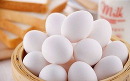 Cách độc đáo phân biệt trứng gà bị tẩy trắng độc hại khôn lường