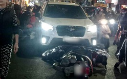 Đằng sau những bức ảnh TNGT: Mất kiểm soát, tài xế cầm lái Subaru Forester đâm hàng chục xe máy trước cổng trường