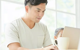 Lúc chia tài sản, em chồng bất ngờ đưa ra tờ xét nghiệm ADN