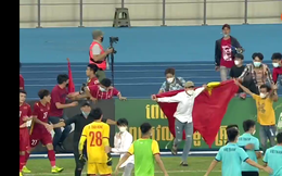 Báo Thái Lan vừa đau đớn, vừa ngỡ ngàng với cảnh tượng sau chiến thắng của U23 Việt Nam