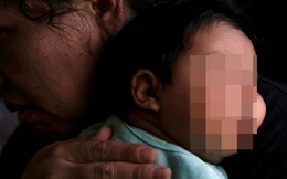 Bi kịch những người mẹ di cư đến miền đất hứa: Cắn răng sinh con không dám kêu đau