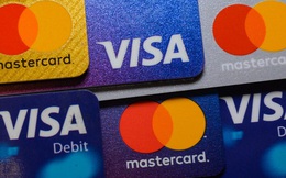 Hàng triệu chủ thẻ tín dụng sắp không vui: Visa, Mastercard chuẩn bị tăng phí