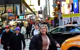 Newsweek: Quảng trường Thời đại ở New York phát nổ, người dân và du khách hoảng sợ bỏ chạy