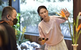 Ái nữ nổi cáu khi nhân viên làm sai ý trong bữa tiệc trăm triệu, dân mạng vỗ tay?