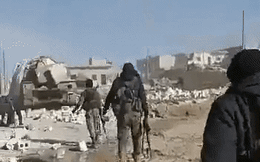 "1 nhà 2 chủ không yên" - Cuộc tranh đoạt cuối cùng ở tây bắc Syria vừa được châm ngòi?