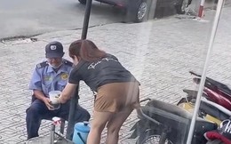 Thấy chú bảo vệ ngồi ăn cơm trắng, cô gái có hành động bất ngờ khiến dân tình “thả tim”