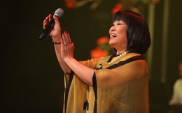 Cẩm Vân hát thăng hoa trong đêm nhạc "Để con mãi mãi bên mẹ"