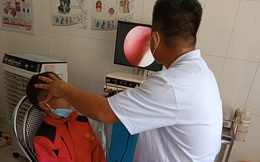 Đi khám vì đau nhức, chảy máu mũi, phát hiện sinh vật đáng sợ bên trong
