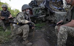 Lính Ukraine mò mẫm với vũ khí hiện đại