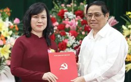 Trao quyết định, Thủ tướng đặt ra những yêu cầu gì với Quyền Bộ trưởng Y tế Đào Hồng Lan?