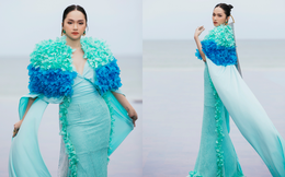 Hương Giang hóa "nữ hoàng biển xanh" trong show của Xuân Lan