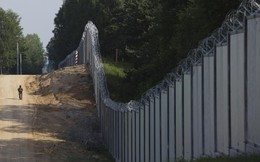 Ba Lan hoàn thành bức tường thép dài hơn 180 km ở biên giới với Belarus
