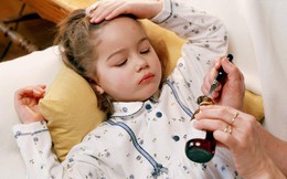 Cha mẹ cần làm gì khi con bị cúm?