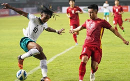 Thái Lan và Indonesia quyết liệt ghìm chân nhau, U19 Việt Nam chiếm lĩnh ngôi đầu bảng