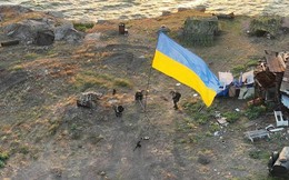 Nga tuyên bố tiêu diệt nhóm lính Ukraine lên đảo Rắn cắm cờ