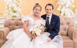 Người đàn ông mất đi ánh sáng khi chưa tròn 3 tuổi và bức ảnh cưới đặc biệt ở tuổi gần 80