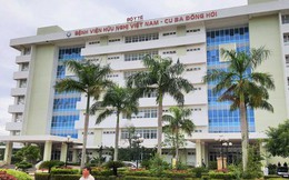 Vì sao gần 9.400 nhân viên y tế "dứt áo" bệnh viện công?