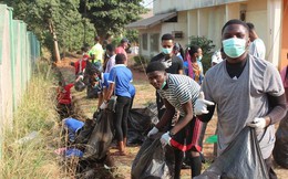 Nigeria: Sinh viên đi đầu trong chống lại rác thải nhựa