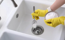 Ống thoát nước bồn rửa bát sạch tinh tươm nhờ mẹo làm sạch cực nhanh này