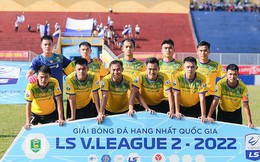 Cầu thủ Cần Thơ đình công, HLV Việt Thắng từ chức vì CLB nợ lương