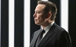 Tỉ phú Elon Musk muốn xin miễn trừ trừng phạt Iran để phát Internet
