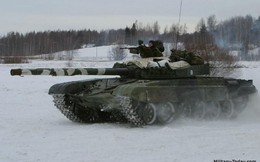 Tăng T-72 Nga đứng vững trước cuộc tập kích tên lửa Stugna của Ukraine