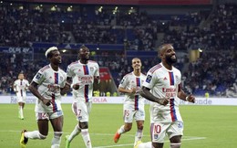 Lyon cùng Marseille 'phả hơi nóng' vào PSG