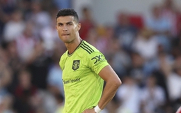 ''Ronaldo cần thay đổi nếu muốn đá chính tại MU''
