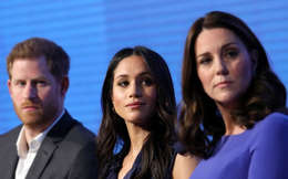 Harry có đang "đạo đức giả" khi tiết lộ tin nhắn riêng tư giữa Meghan và Kate?