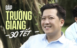 Gặp Trường Giang ngày 30 Tết: "Có những hôm đón Tết trên xe, thấy mọi người về hết chỉ còn lại mình là xót xa lắm!"