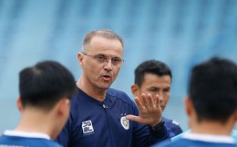 Trước thềm Siêu Cúp Quốc gia 2022, tân HLV Hà Nội FC nói lời bất ngờ về Đoàn Văn Hậu