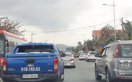 Trở lại TP HCM, nhiều tài xế ngán ngẩm cảnh kẹt xe kéo dài trên Quốc lộ 1A