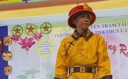 "Giang hồ mạng" Phú Lê tổ chức trung thu trong trường học: Do sơ suất