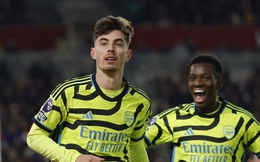 Kết quả Ngoại hạng Anh 26/11: Arsenal lên ngôi đầu bảng