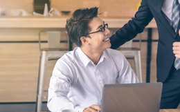 Sếp đột nhiên hỏi "Nếu công ty nợ lương, em có tiếp tục làm việc không?": Người EQ cao không trả lời CÓ hoặc KHÔNG, mà khôn ngoan đáp bằng cách này