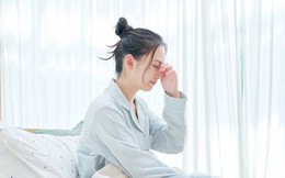 Buổi sáng thức dậy có dấu hiệu này ở mắt cần cảnh giác với đột quỵ