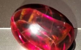 Trứng luộc biến thành 'hồng ngọc' sau 20 năm gây xôn xao