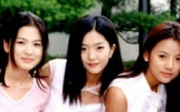 Song Hye Kyo lộ ảnh độ sắc hội bạn minh tinh 20 năm trước: Có thua xa Lee Hyori và nữ thần đẹp nhất Kpop Sung Yuri?