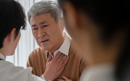 Bố muốn lấy vợ mới, chúng tôi đồng ý nhưng không ngờ được yêu cầu quá đáng từ nhà gái