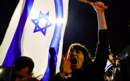 Thủ tướng Israel sa thải bộ trưởng quốc phòng, biểu tình bùng lên ngay trong đêm