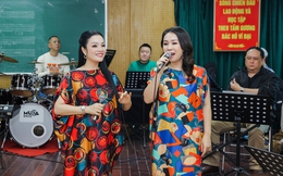 Ca sĩ Thu Hà làm khách mời trong liveshow "Con đường âm nhạc" của Tân Nhàn