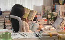 Chị đồng nghiệp ngày nào cũng đi ké xe về, còn giục loạn lên khi tôi phải tăng ca