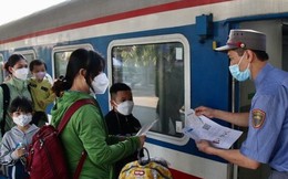 Hà Nội yêu cầu người dân sử dụng phương tiện công cộng phải đeo khẩu trang