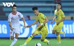 TRỰC TIẾP Nam Định 0 - 0 Hải Phòng FC: Đôi công quyết liệt, bàn thắng rất gần
