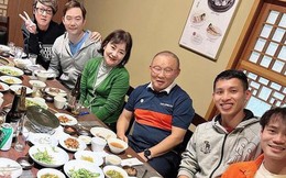 Con trai HLV Park Hang-seo khoe bữa ăn giá 35 triệu cùng Hùng Dũng, Văn Toàn, fan Việt 'chê': Đãi khách mà lại nói về tiền
