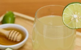 Uống chanh mật ong trước khi ăn sáng có tốt không?